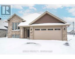 2360 WATSON CRESCENT W, Cornwall, Ontario