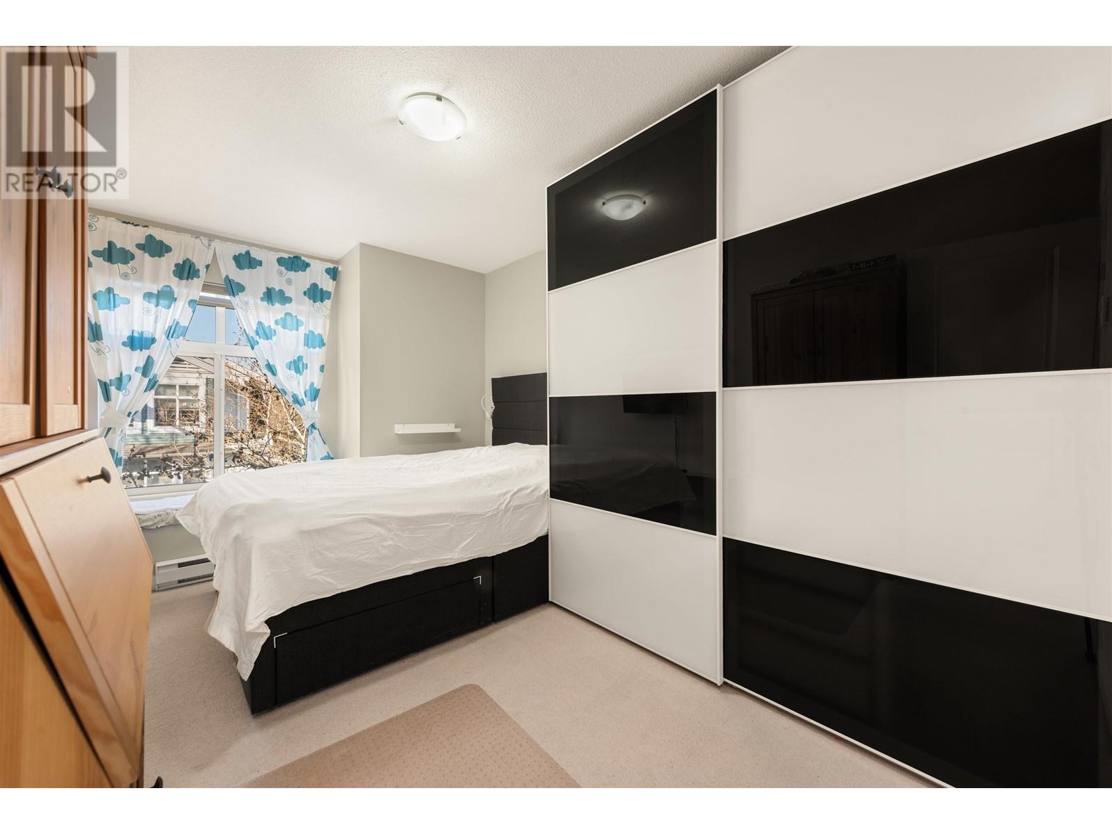 Listing Picture 16 of 39 : 23 9533 GRANVILLE AVENUE, Richmond / 烈治文 - 魯藝地產 Yvonne Lu Group - MLS Medallion Club Member