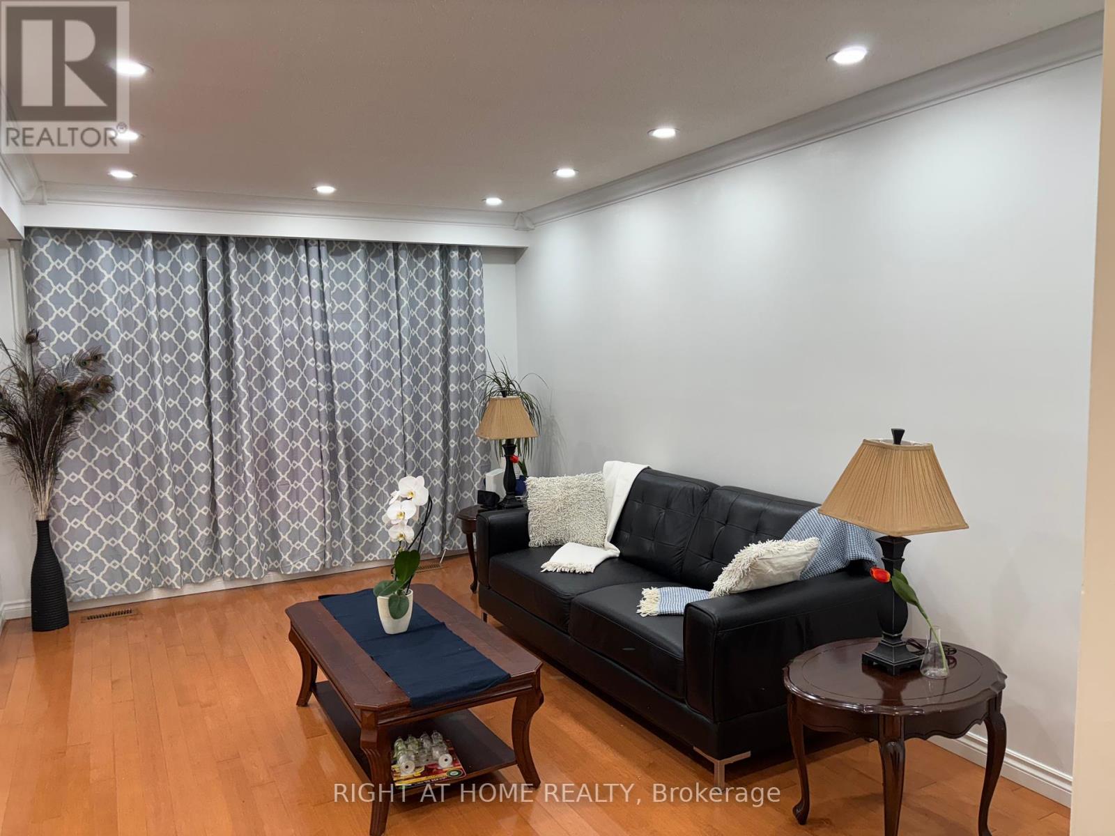 Property at 242 ROYWOOD DRIVE image 4