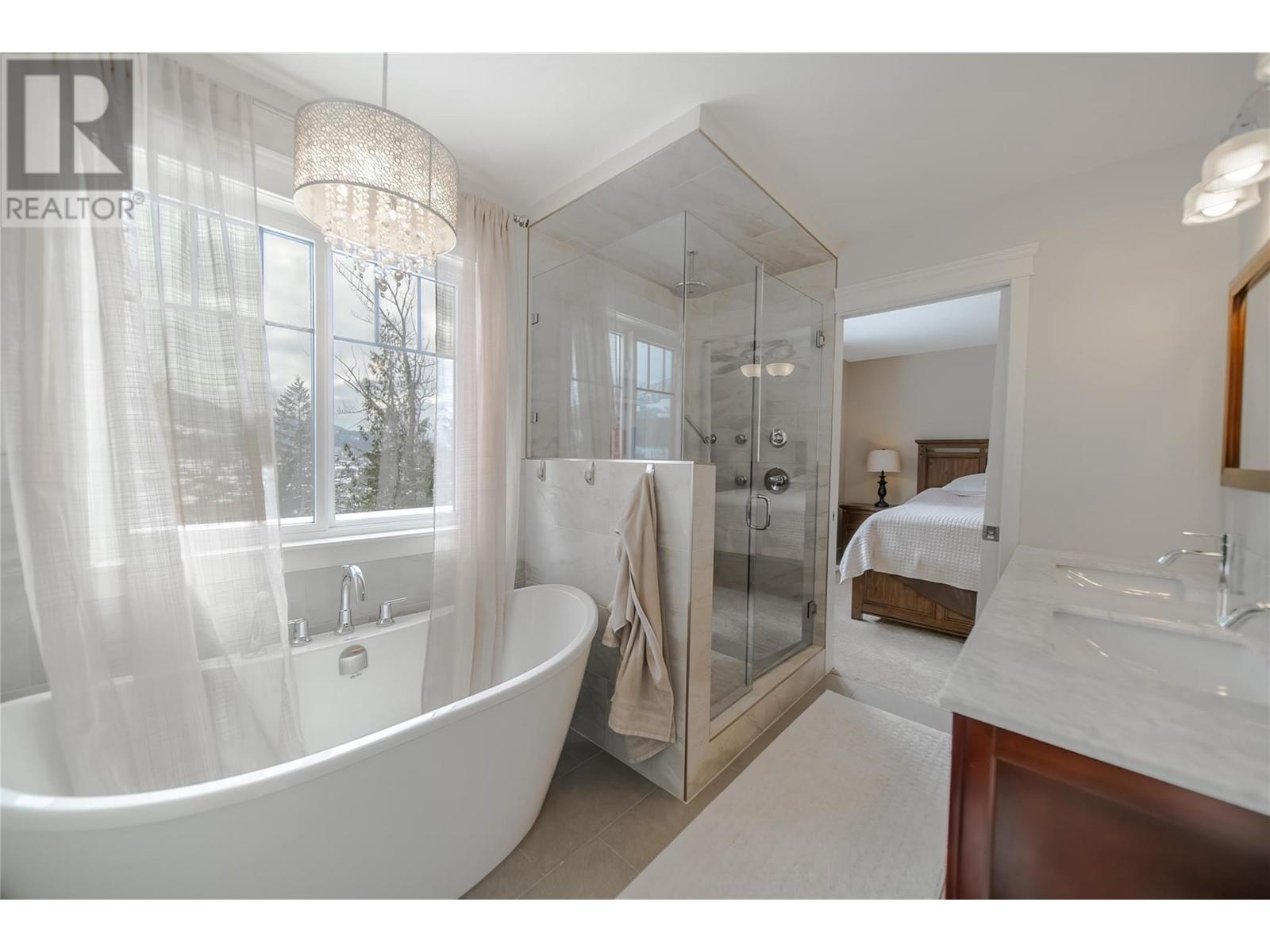 105 Burma Road, Fernie, British Columbia  V0B 1M5 - Photo 29 - 10334299