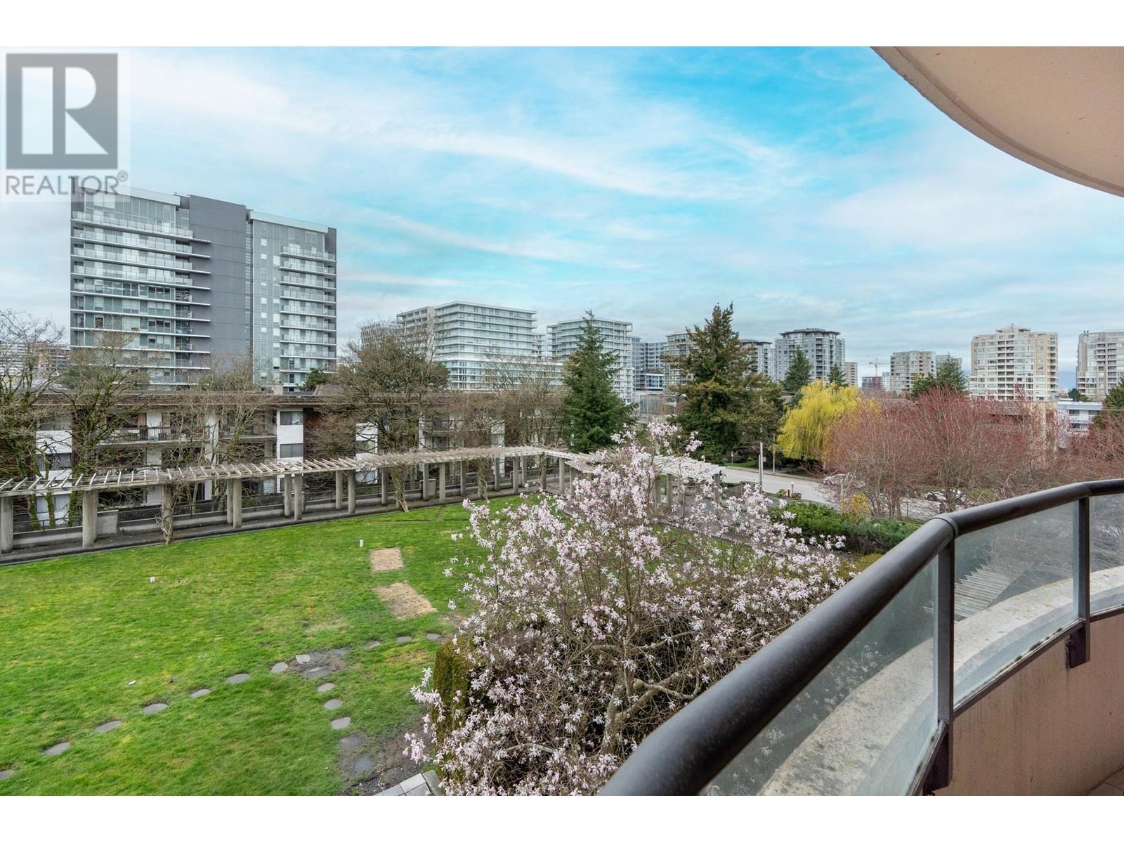 Listing Picture 12 of 16 : 502 6611 COONEY ROAD, Richmond / 烈治文 - 魯藝地產 Yvonne Lu Group - MLS Medallion Club Member