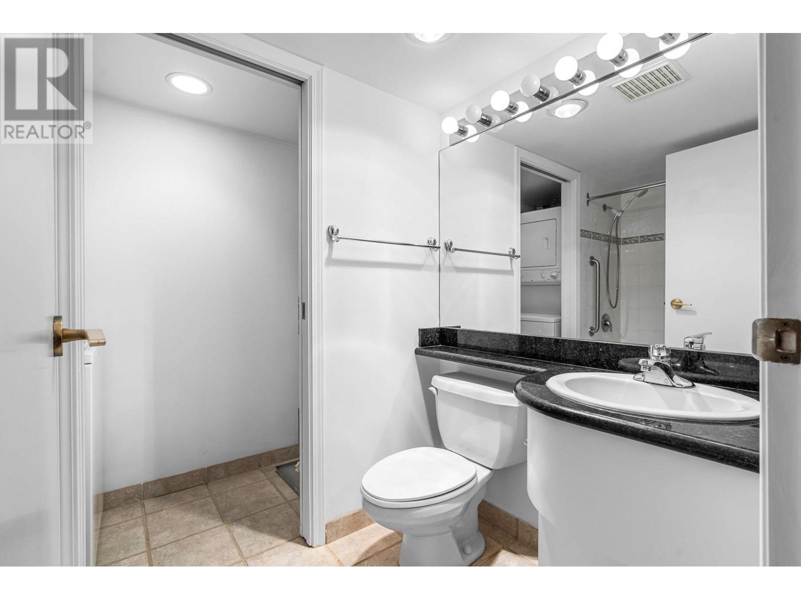 Listing Picture 15 of 16 : 502 6611 COONEY ROAD, Richmond / 烈治文 - 魯藝地產 Yvonne Lu Group - MLS Medallion Club Member