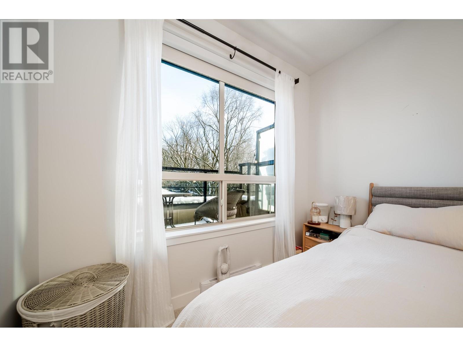 Ph2 885 Salsbury Drive, Vancouver, British Columbia  V5L 4A3 - Photo 12 - R2966309