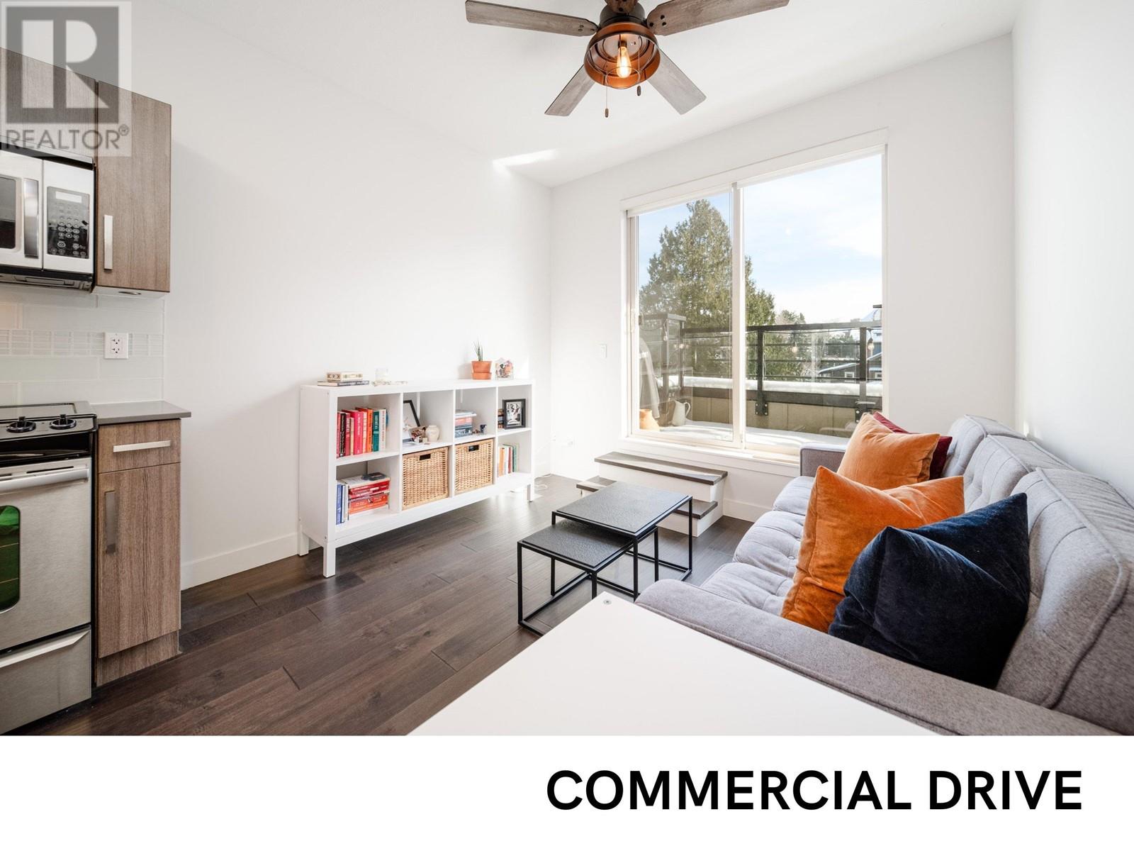 Ph2 885 Salsbury Drive, Vancouver, British Columbia  V5L 4A3 - Photo 2 - R2966309