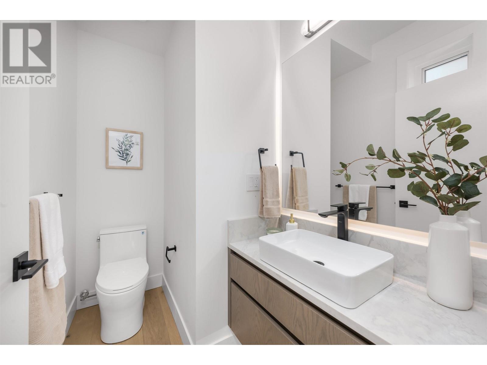 1 1328 E 35th Avenue, Vancouver, British Columbia  V5W 1C1 - Photo 11 - R2966314
