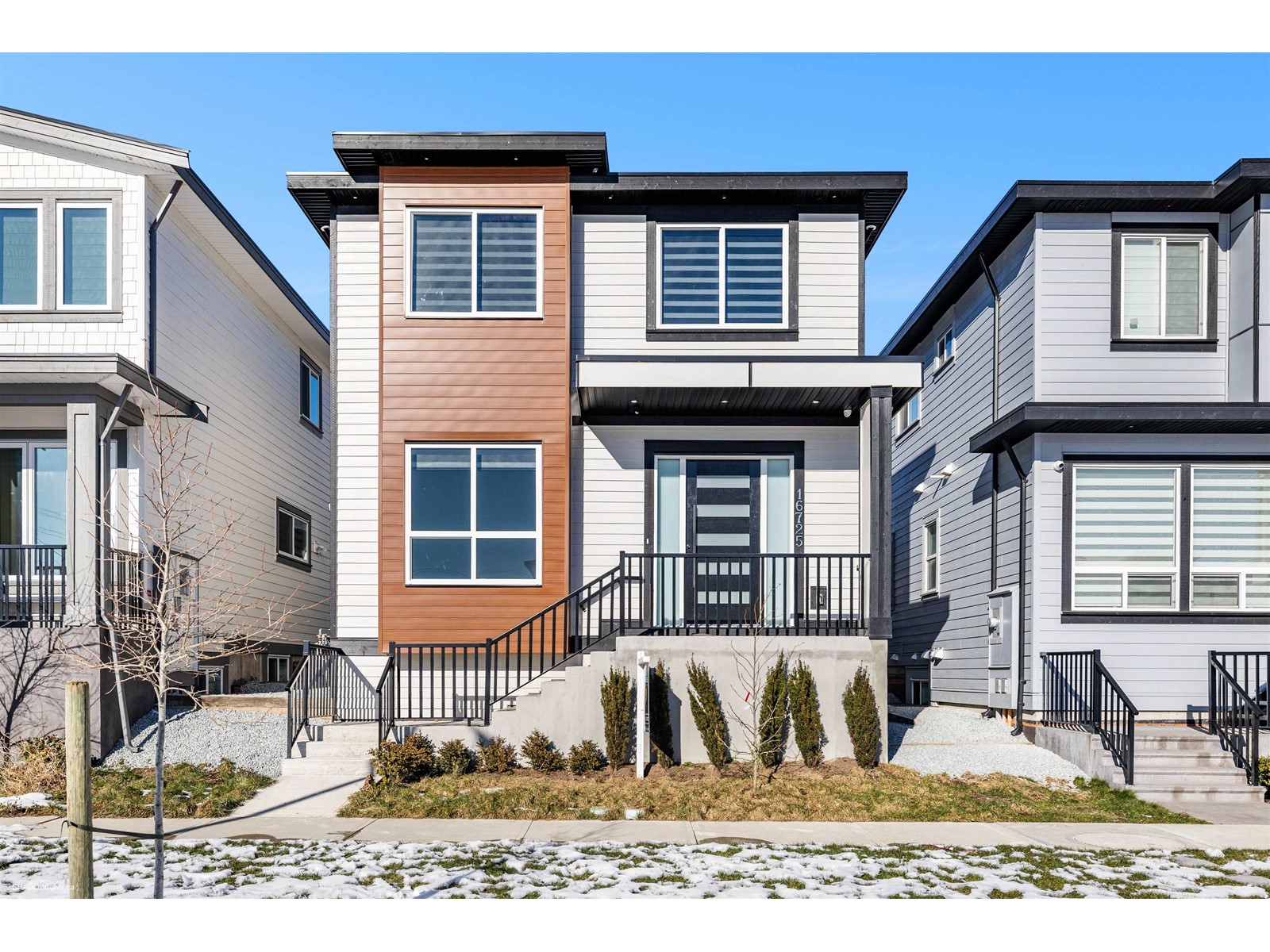 Property at 16725 15A AVENUE image 1