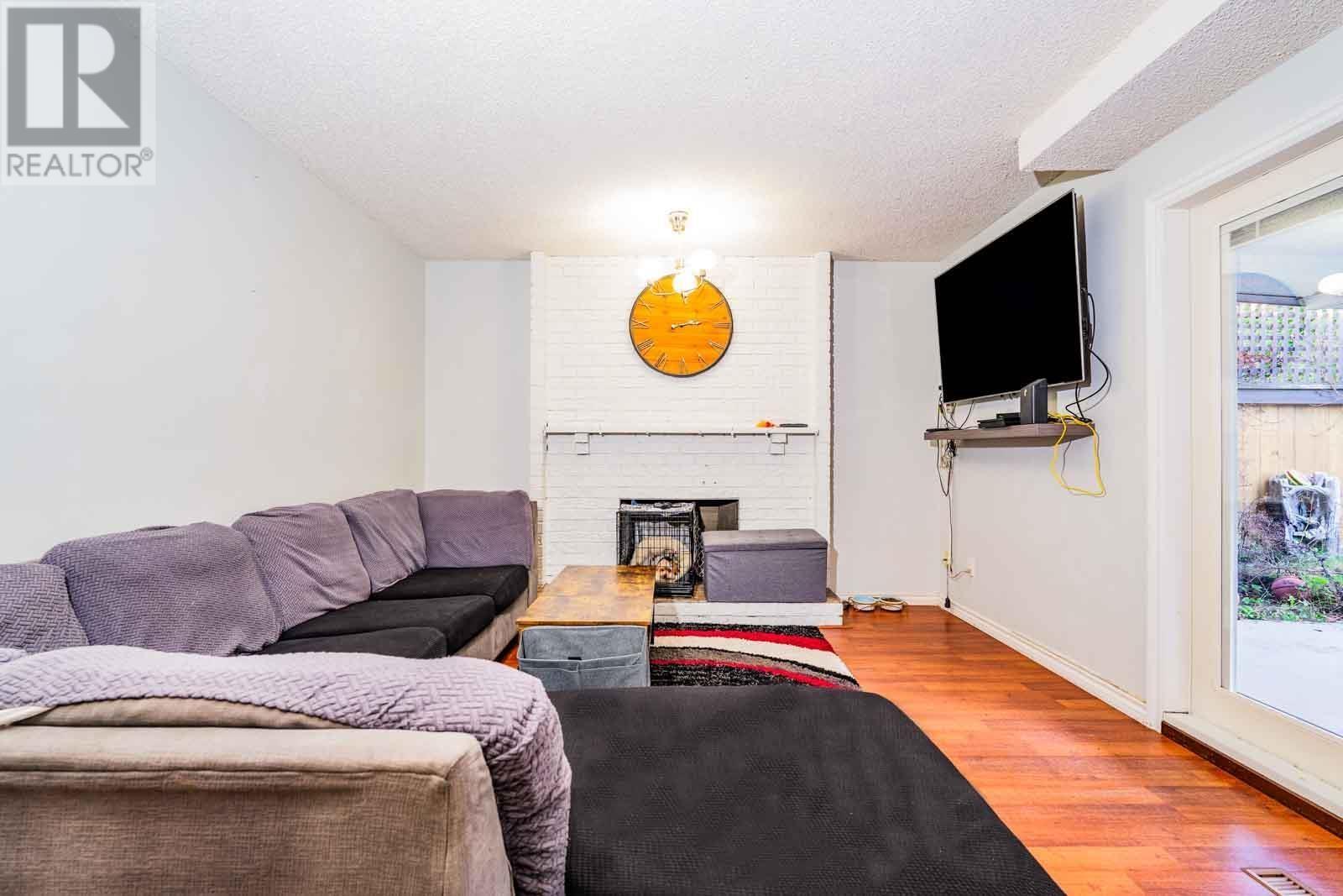 9366 Kingsley Crescent, Richmond, British Columbia  V7A 4W7 - Photo 2 - R2963495