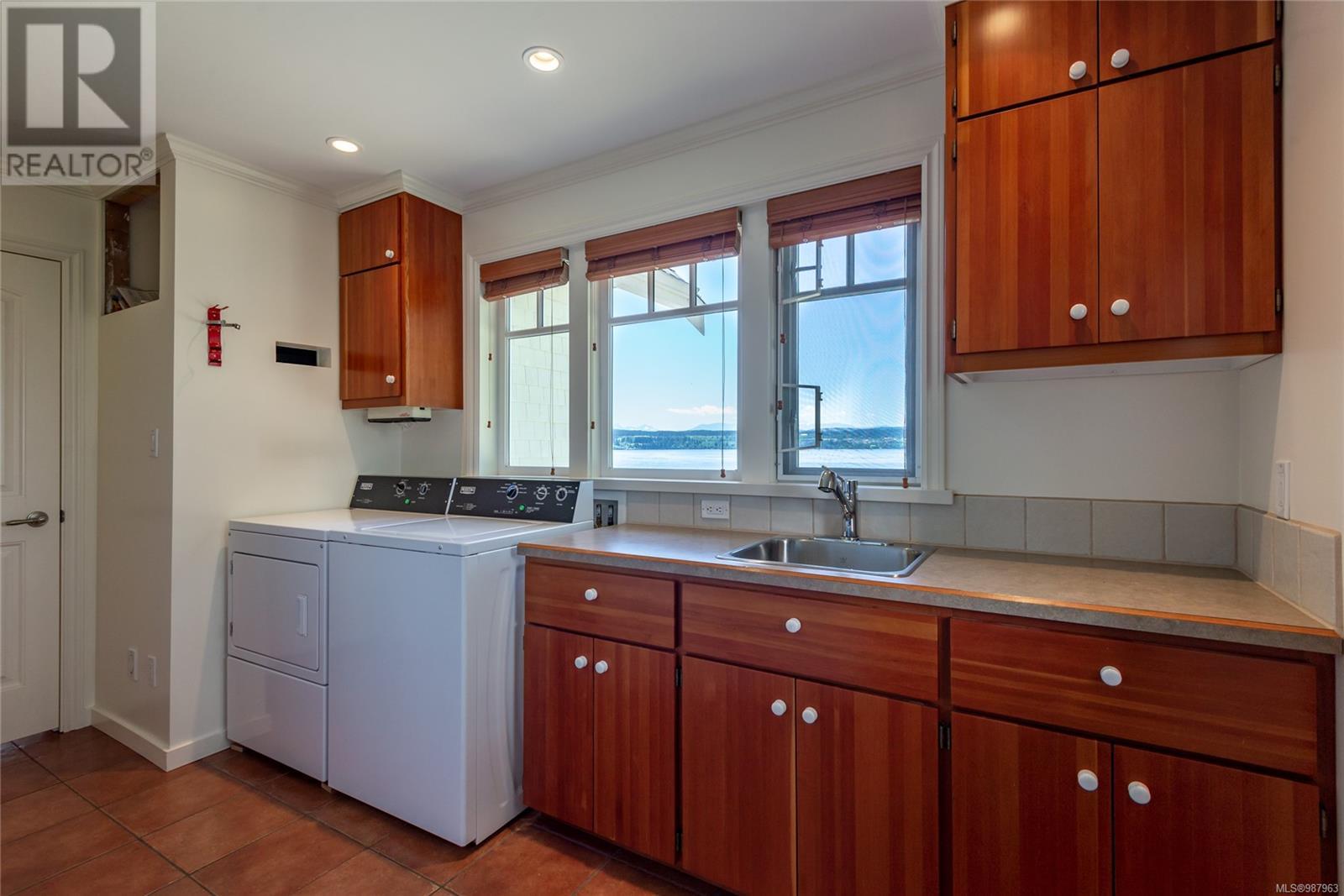 1380 Upshur Rd, Quadra Island, British Columbia  V0P 1H0 - Photo 25 - 987963