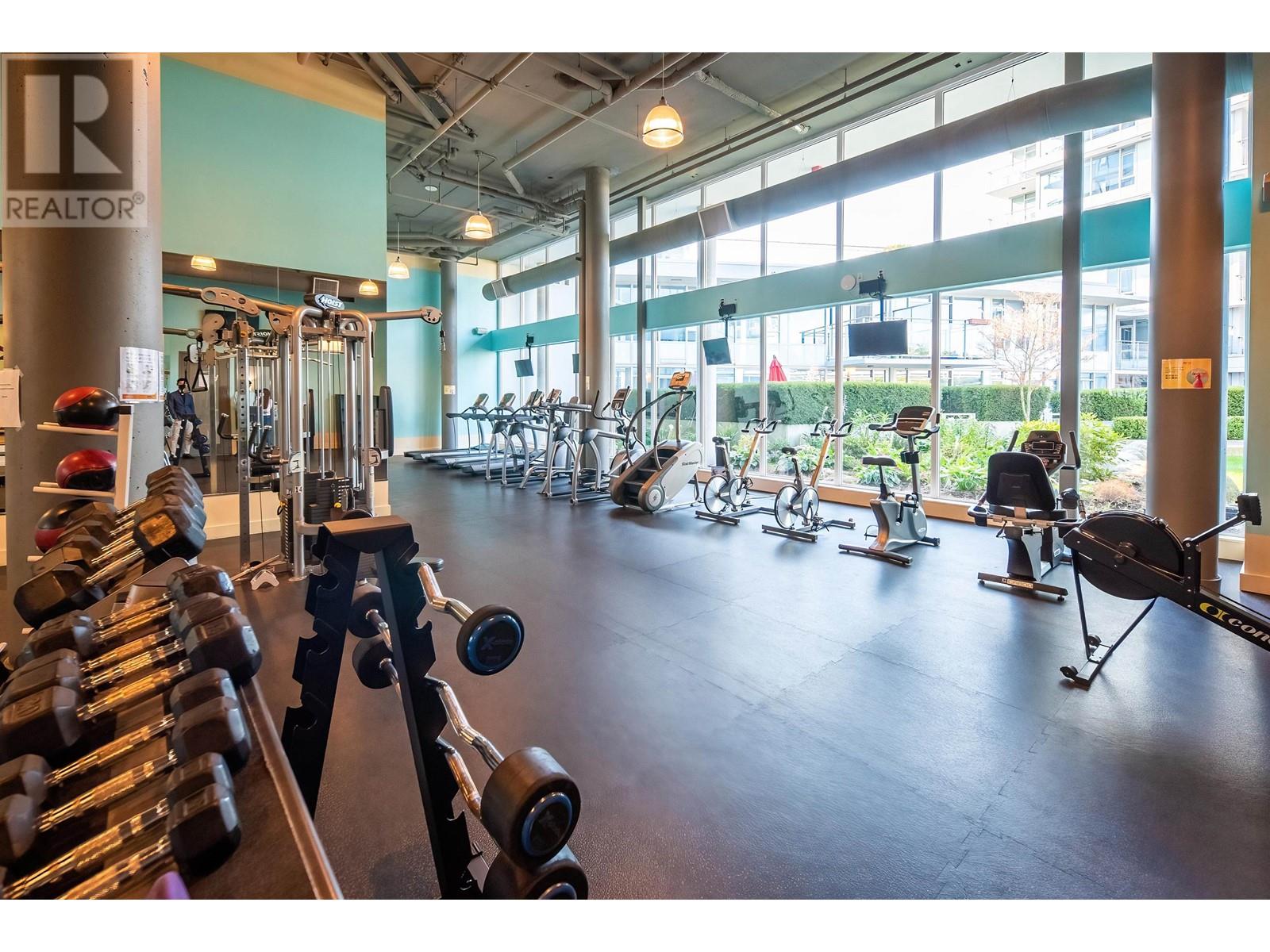 Listing Picture 27 of 32 : 6011 5511 HOLLYBRIDGE WAY, Richmond / 烈治文 - 魯藝地產 Yvonne Lu Group - MLS Medallion Club Member