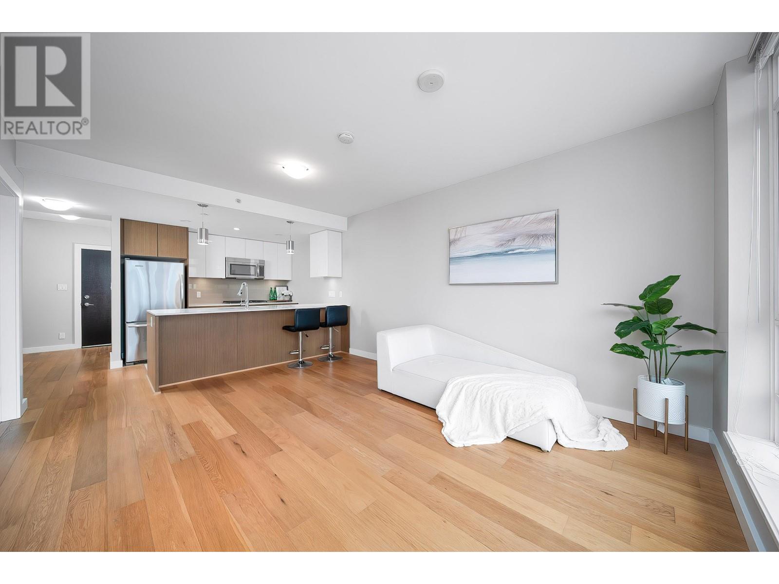 Listing Picture 3 of 32 : 6011 5511 HOLLYBRIDGE WAY, Richmond / 烈治文 - 魯藝地產 Yvonne Lu Group - MLS Medallion Club Member