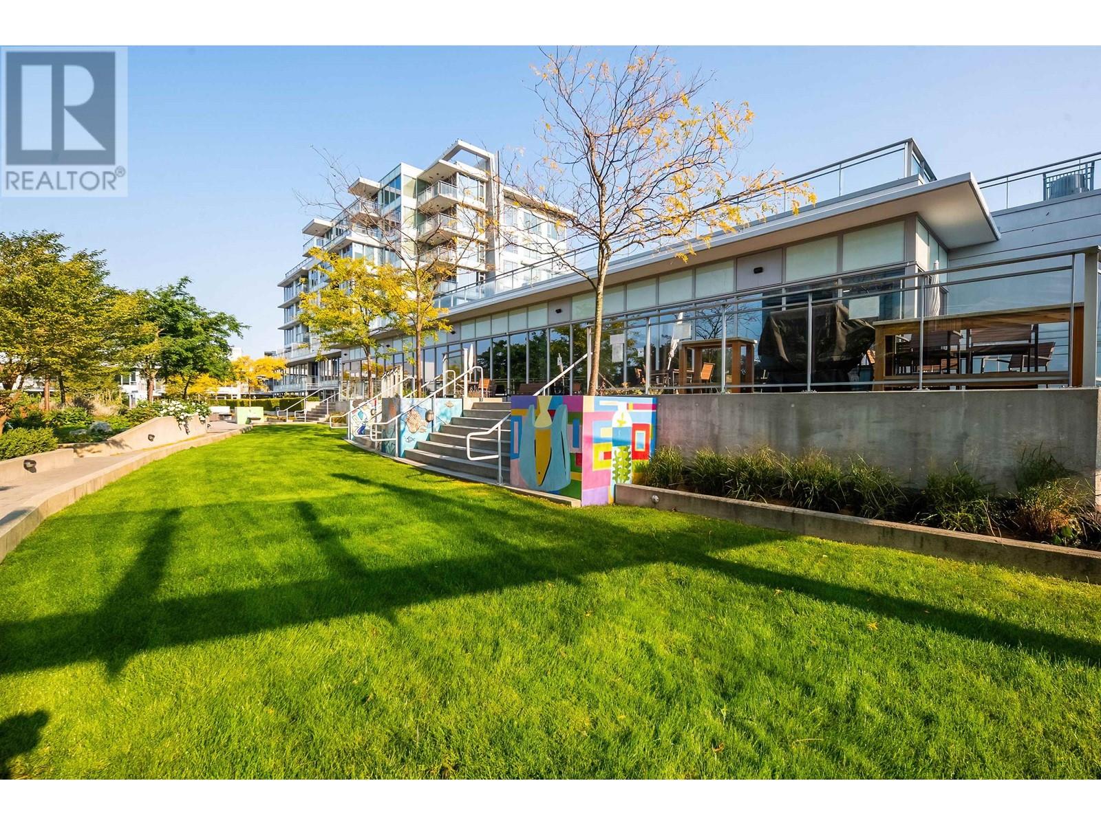 Listing Picture 29 of 32 : 6011 5511 HOLLYBRIDGE WAY, Richmond / 烈治文 - 魯藝地產 Yvonne Lu Group - MLS Medallion Club Member