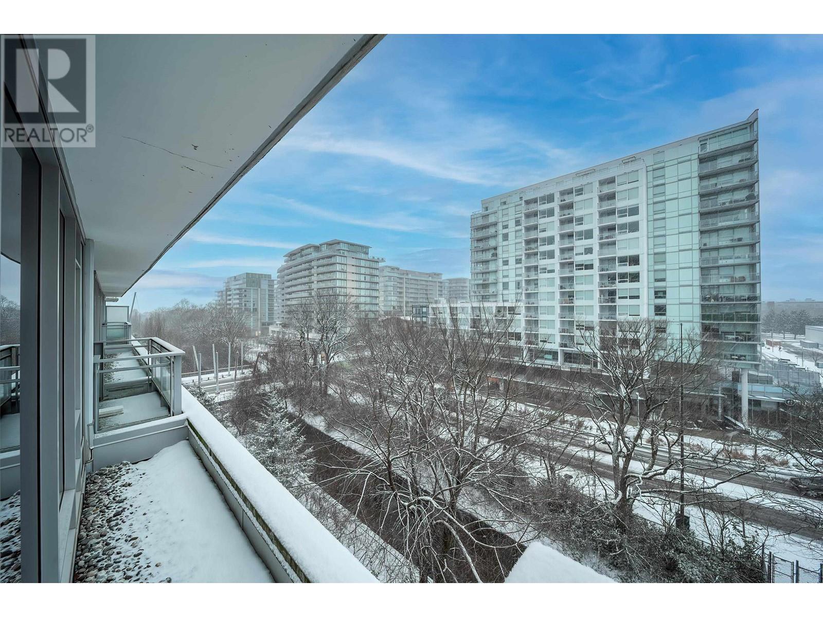 Listing Picture 12 of 32 : 6011 5511 HOLLYBRIDGE WAY, Richmond / 烈治文 - 魯藝地產 Yvonne Lu Group - MLS Medallion Club Member