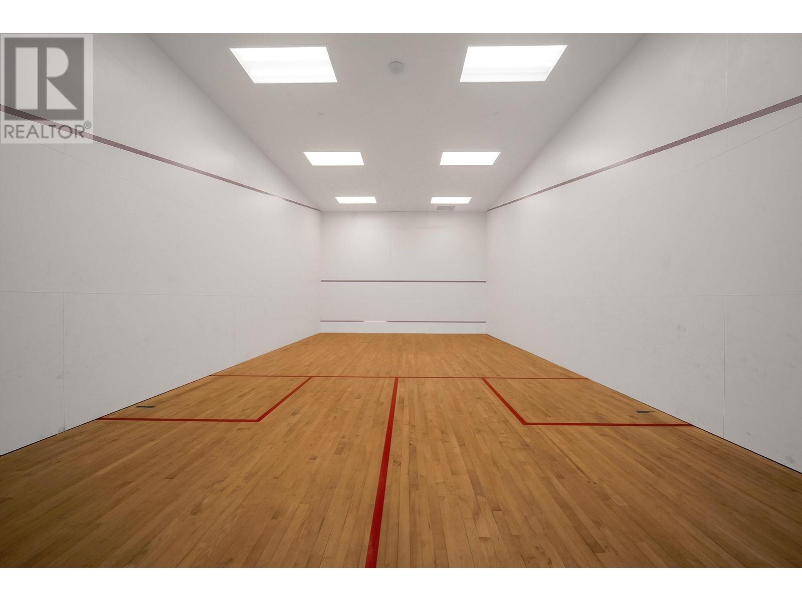 Listing Picture 30 of 32 : 6011 5511 HOLLYBRIDGE WAY, Richmond / 烈治文 - 魯藝地產 Yvonne Lu Group - MLS Medallion Club Member