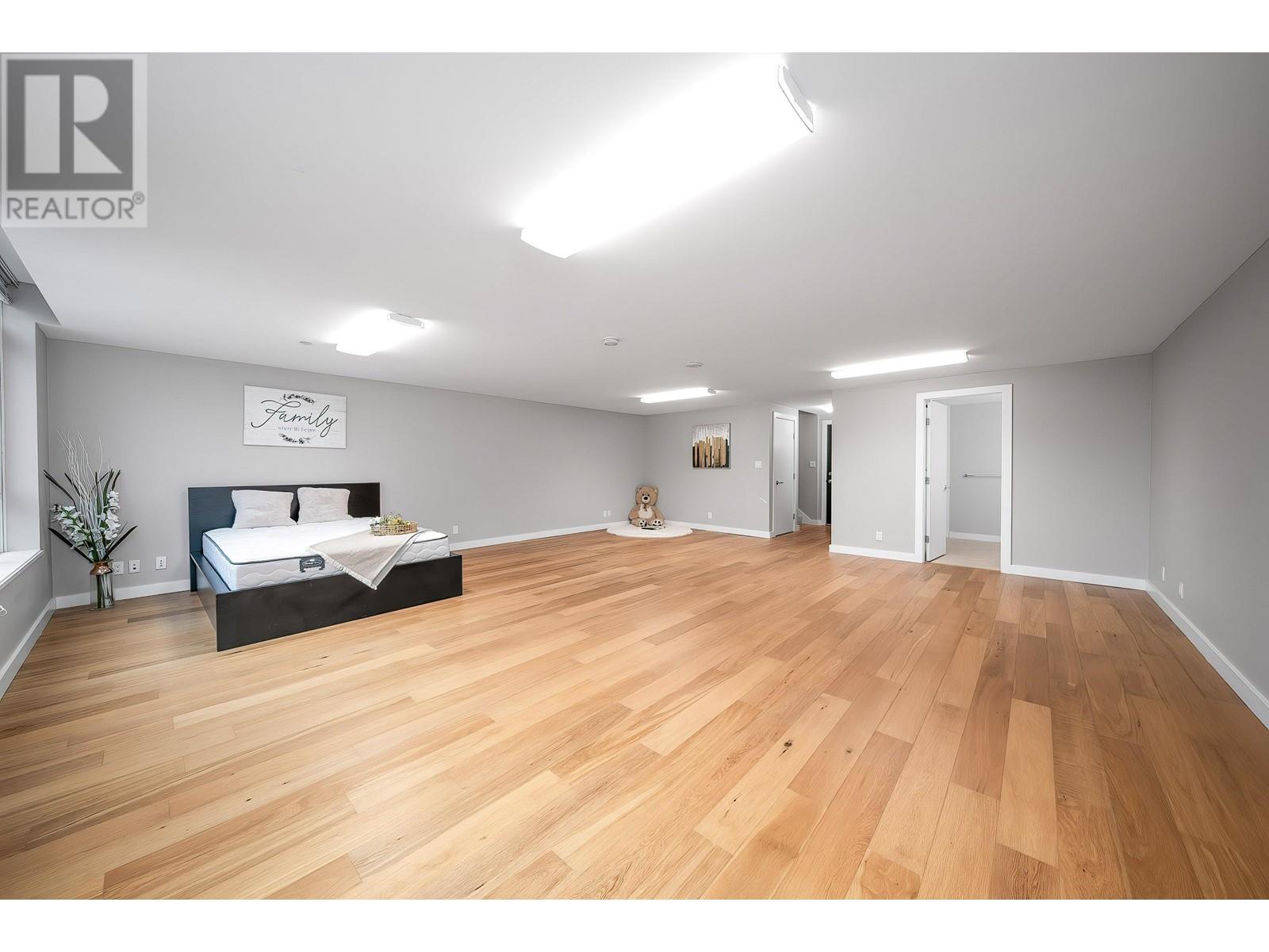 Listing Picture 15 of 32 : 6011 5511 HOLLYBRIDGE WAY, Richmond / 烈治文 - 魯藝地產 Yvonne Lu Group - MLS Medallion Club Member