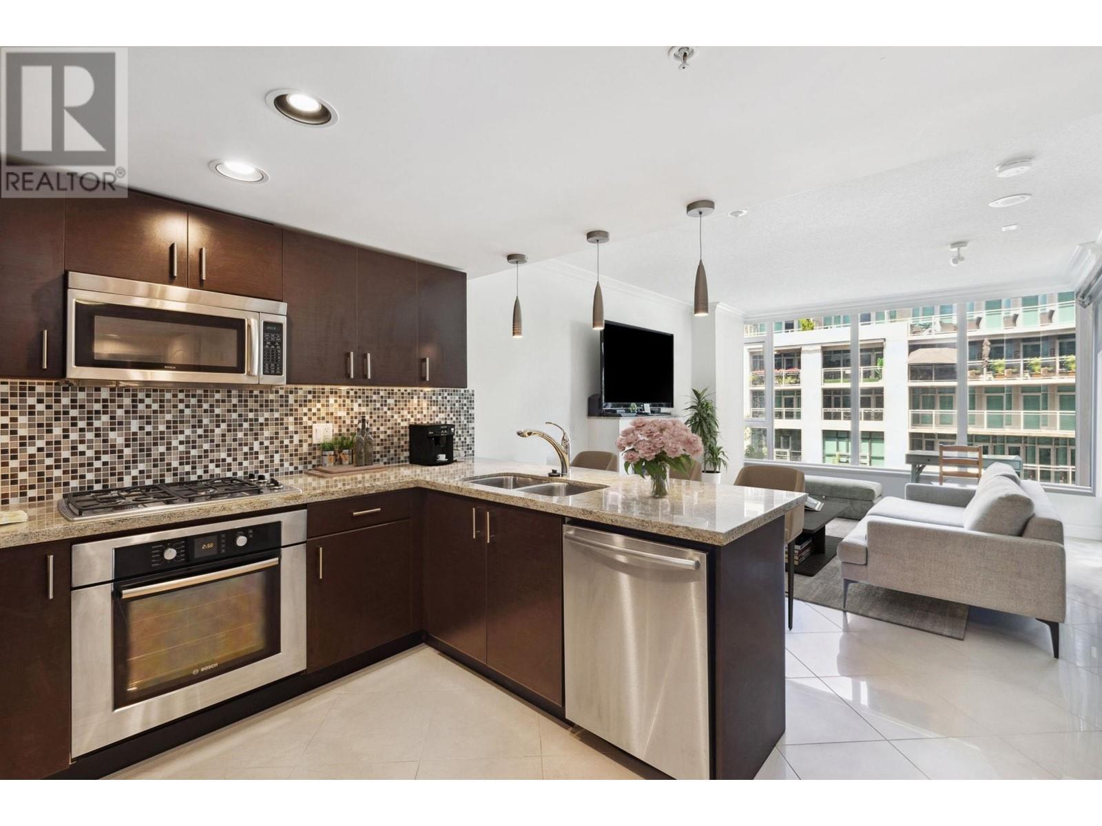 408 133 E Esplanade Avenue, North Vancouver, British Columbia  V7L 1A1 - Photo 5 - R2965528