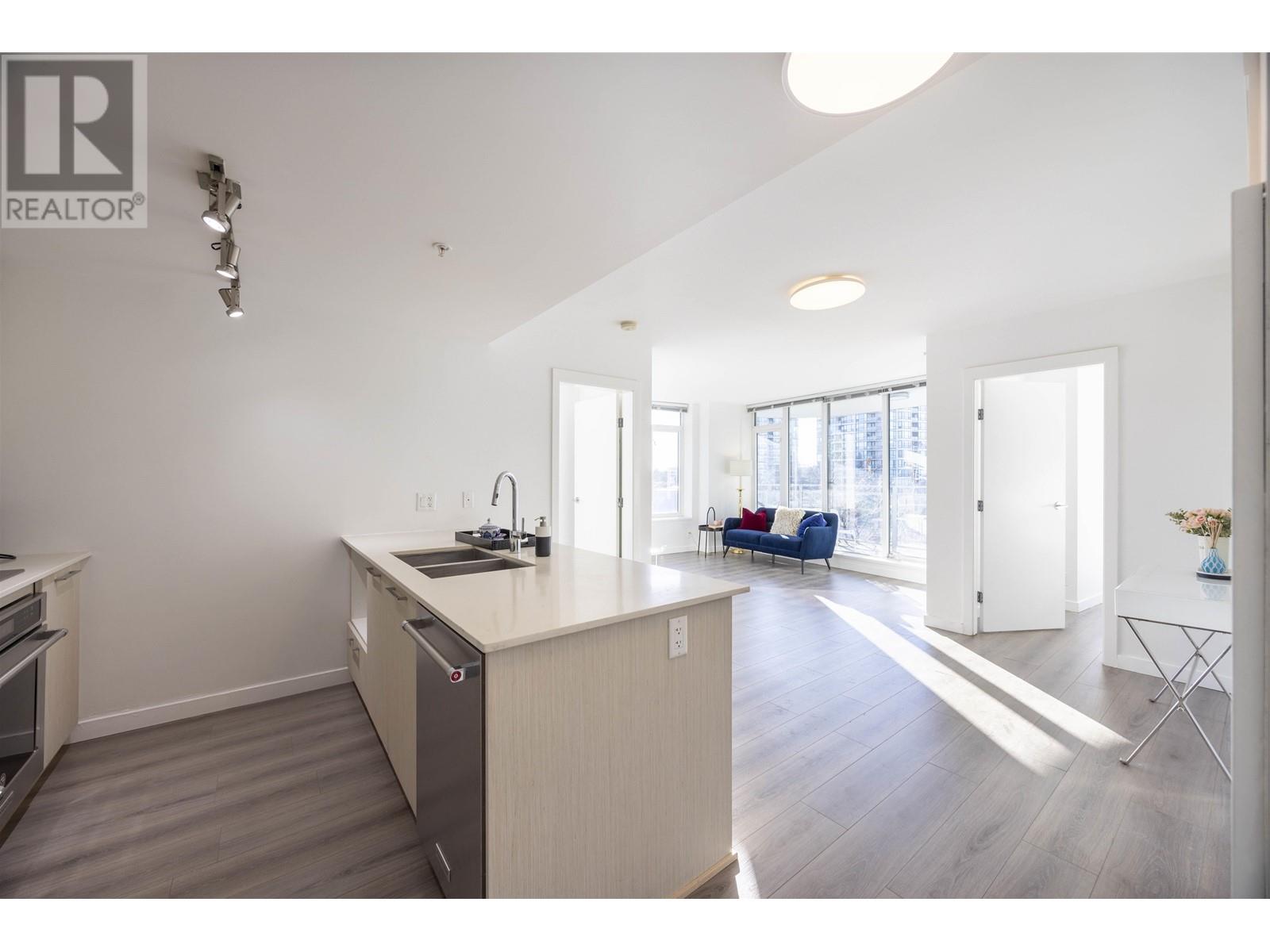 Listing Picture 3 of 19 : 506 5619 CEDARBRIDGE WAY, Richmond / 烈治文 - 魯藝地產 Yvonne Lu Group - MLS Medallion Club Member