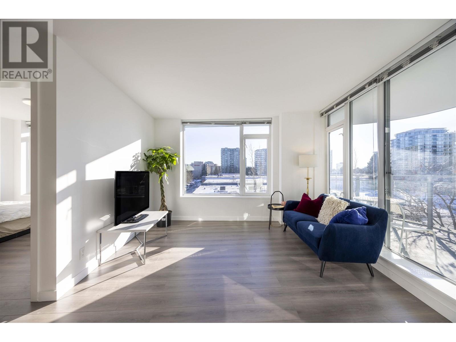Listing Picture 4 of 19 : 506 5619 CEDARBRIDGE WAY, Richmond / 烈治文 - 魯藝地產 Yvonne Lu Group - MLS Medallion Club Member