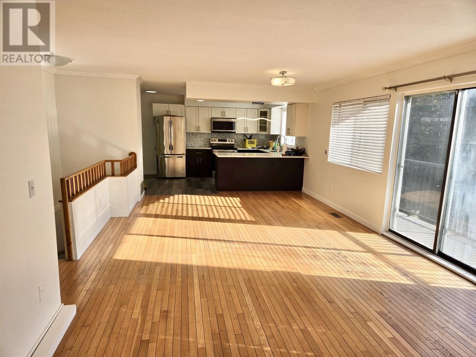2575 Cape Horn Avenue, Coquitlam, British Columbia  V3K 1K3 - Photo 2 - R2961289