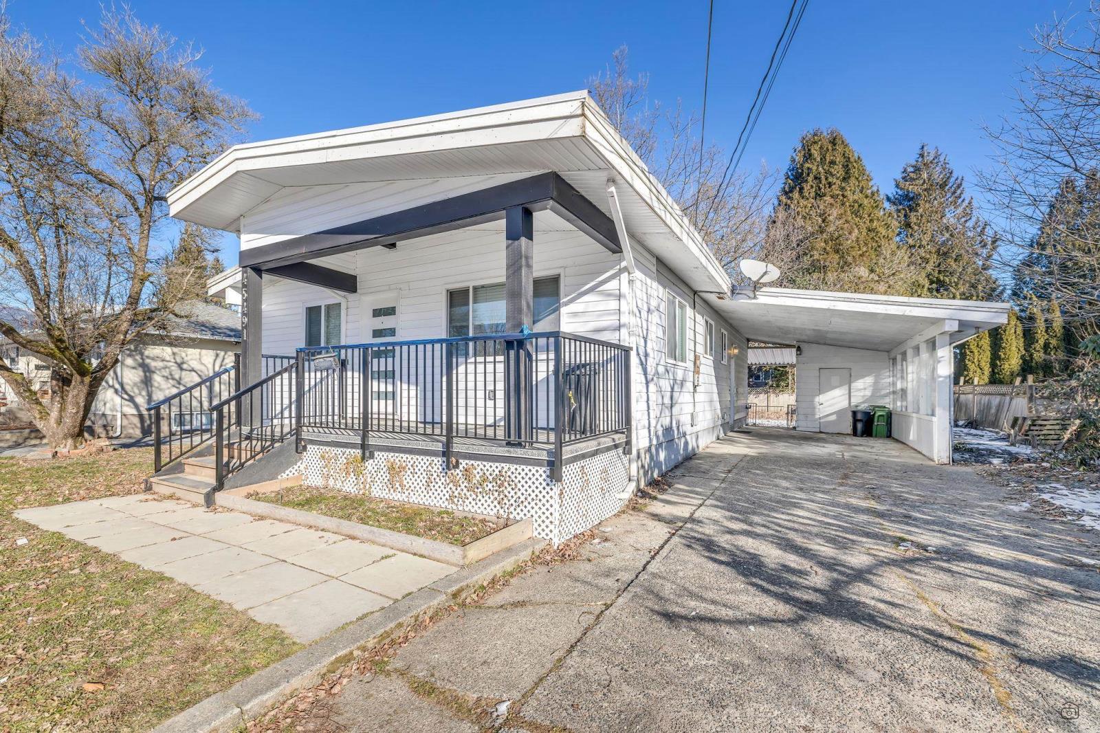 Property at 45491 PRINCESS AVENUE image 2