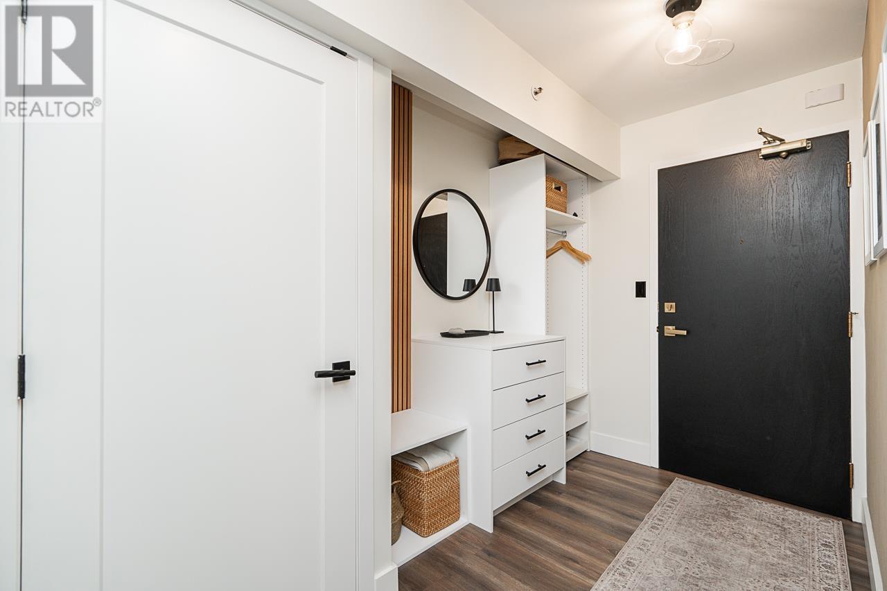 Listing Picture 13 of 40 : 710 1060 ALBERNI STREET, Vancouver / 溫哥華 - 魯藝地產 Yvonne Lu Group - MLS Medallion Club Member