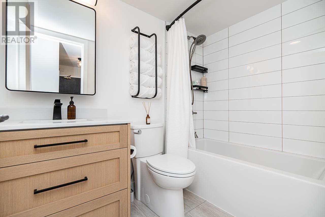 Listing Picture 24 of 40 : 710 1060 ALBERNI STREET, Vancouver / 溫哥華 - 魯藝地產 Yvonne Lu Group - MLS Medallion Club Member