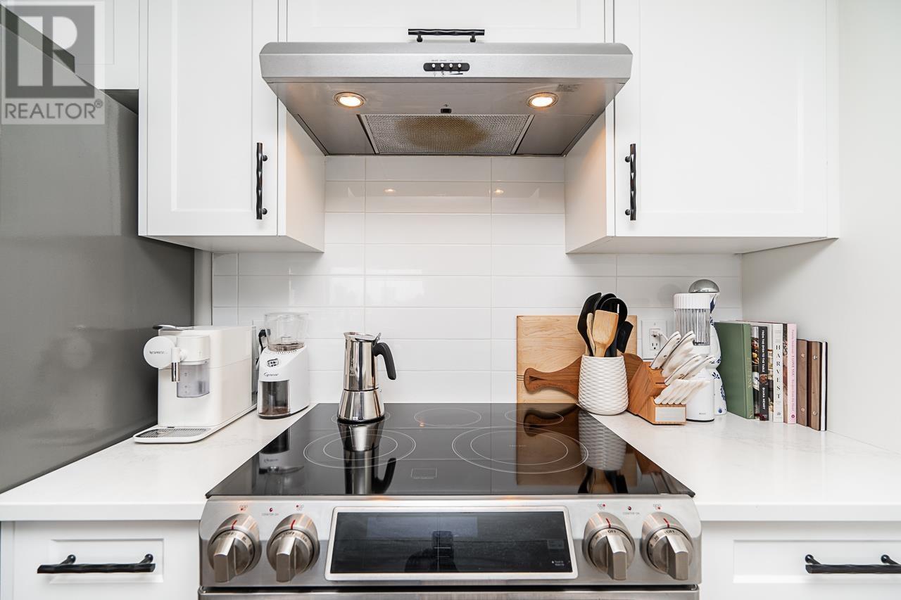 Listing Picture 9 of 40 : 710 1060 ALBERNI STREET, Vancouver / 溫哥華 - 魯藝地產 Yvonne Lu Group - MLS Medallion Club Member