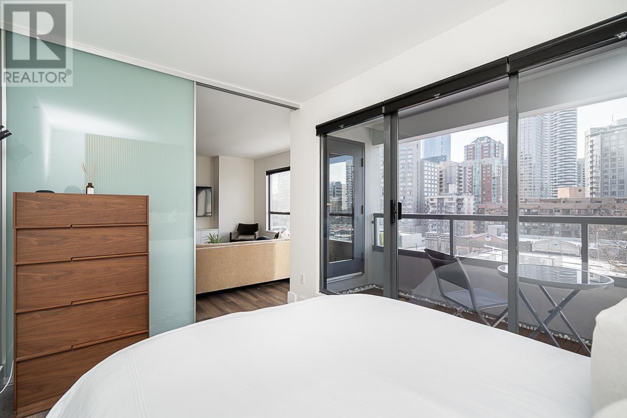 Listing Picture 22 of 40 : 710 1060 ALBERNI STREET, Vancouver / 溫哥華 - 魯藝地產 Yvonne Lu Group - MLS Medallion Club Member