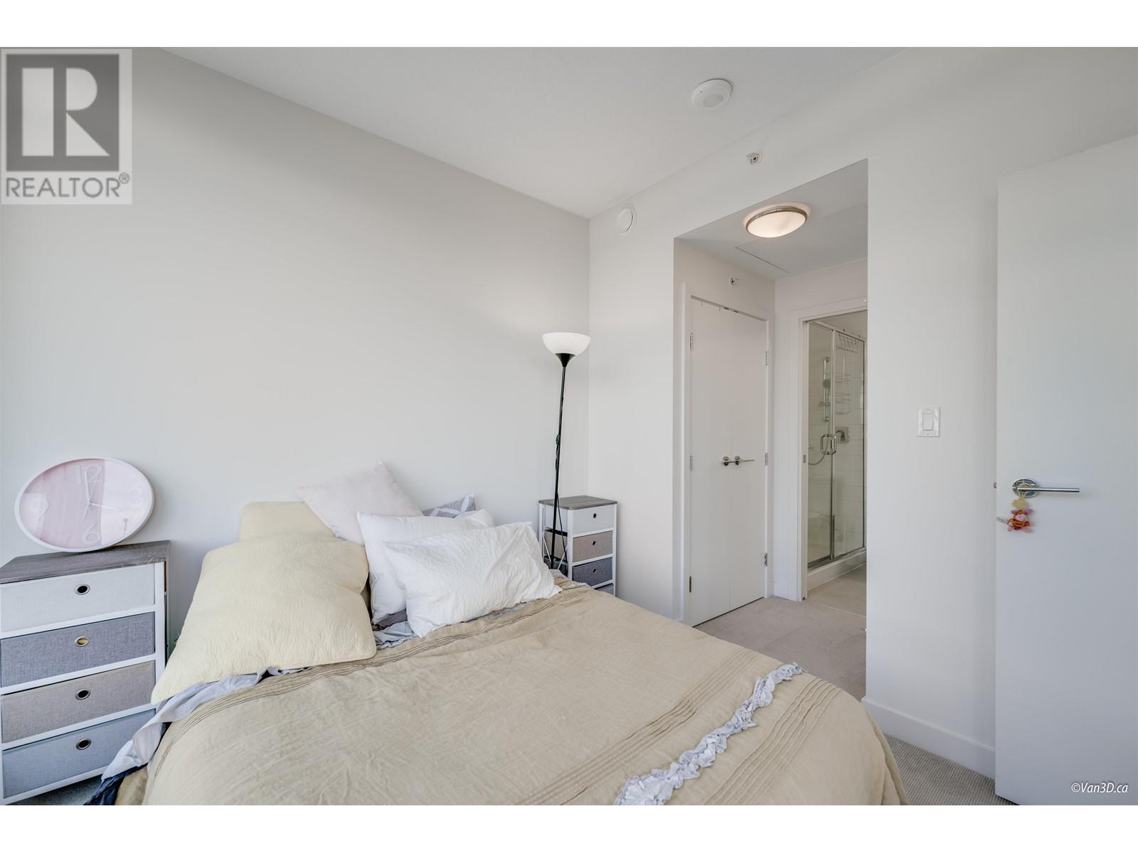 Listing Picture 13 of 31 : 1103 8850 UNIVERSITY CRESCENT, Burnaby / 本拿比 - 魯藝地產 Yvonne Lu Group - MLS Medallion Club Member