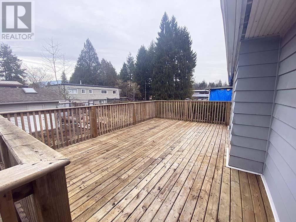 747 Egmont Avenue, Coquitlam, British Columbia  V3J 4J7 - Photo 17 - R2966344