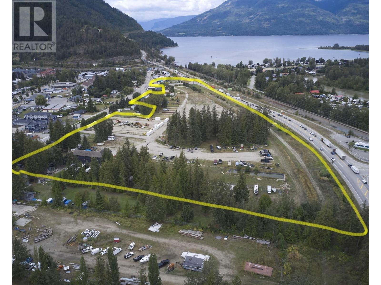 454 Finlayson Street, Sicamous, British Columbia  V0E 2V0 - Photo 2 - 10335300
