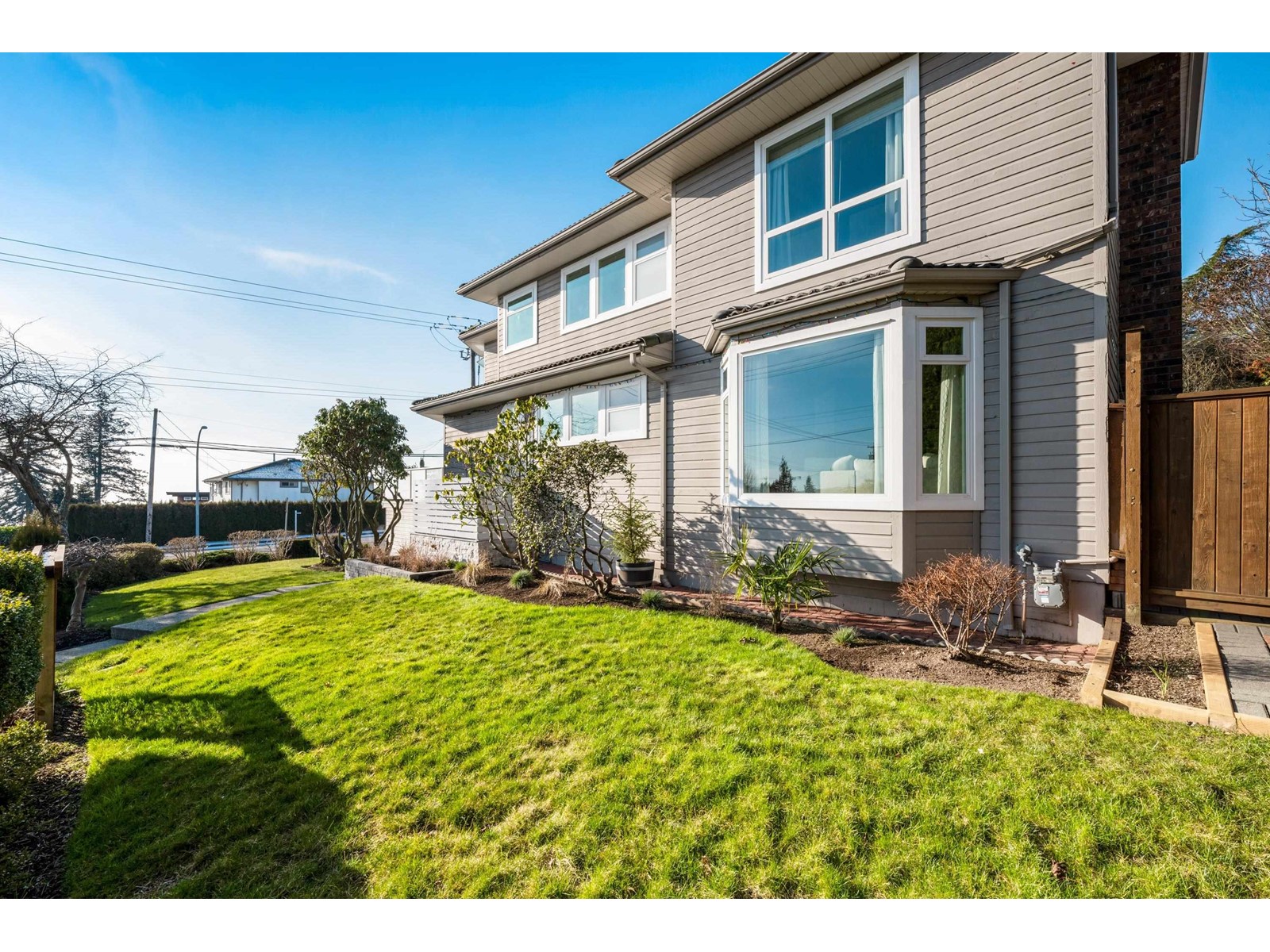 1203 Finlay Street, White Rock, British Columbia  V4B 5H5 - Photo 3 - R2966387