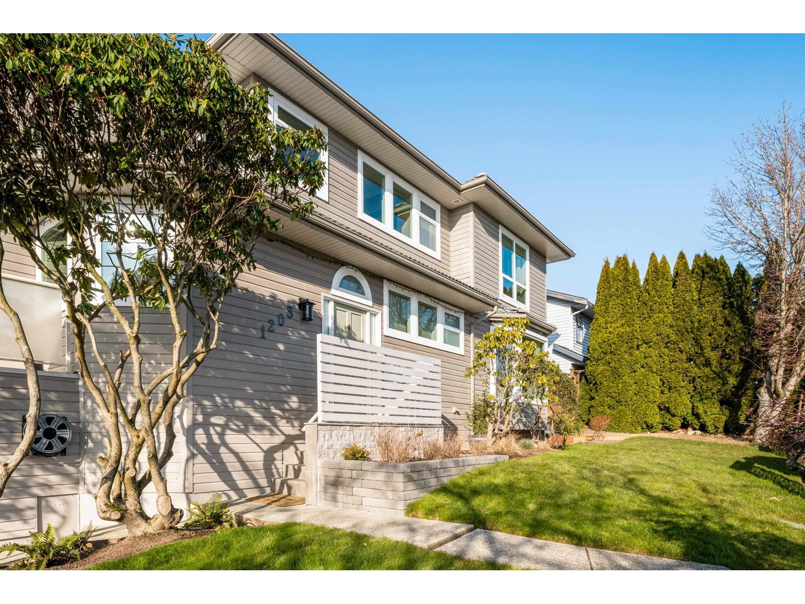 1203 Finlay Street, White Rock, British Columbia  V4B 5H5 - Photo 4 - R2966387