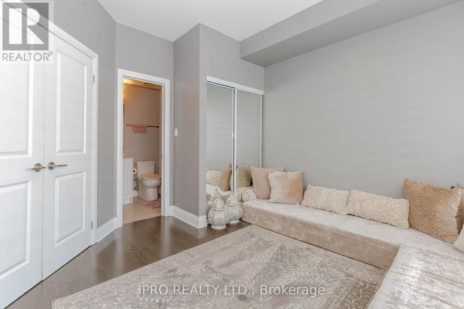 Property at 8 - 5060 FOURSPRINGS AVENUE image 4
