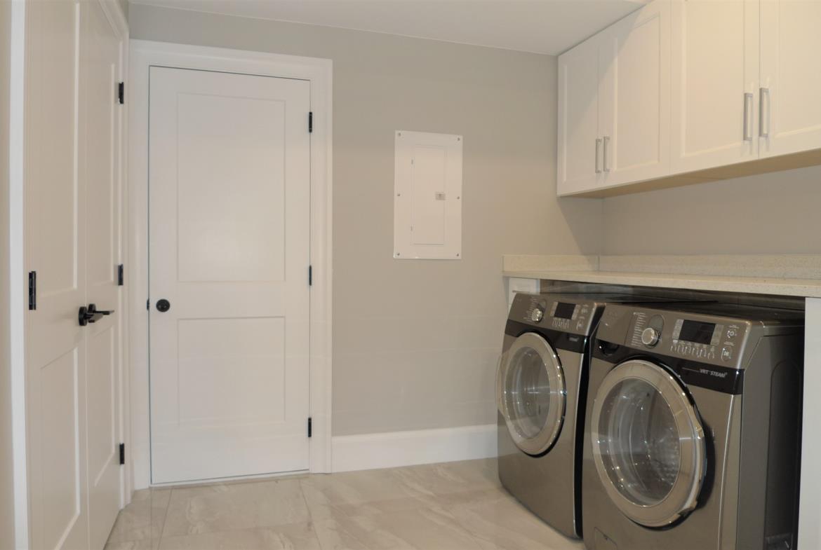Property at 9475 COOTE STREET image 5