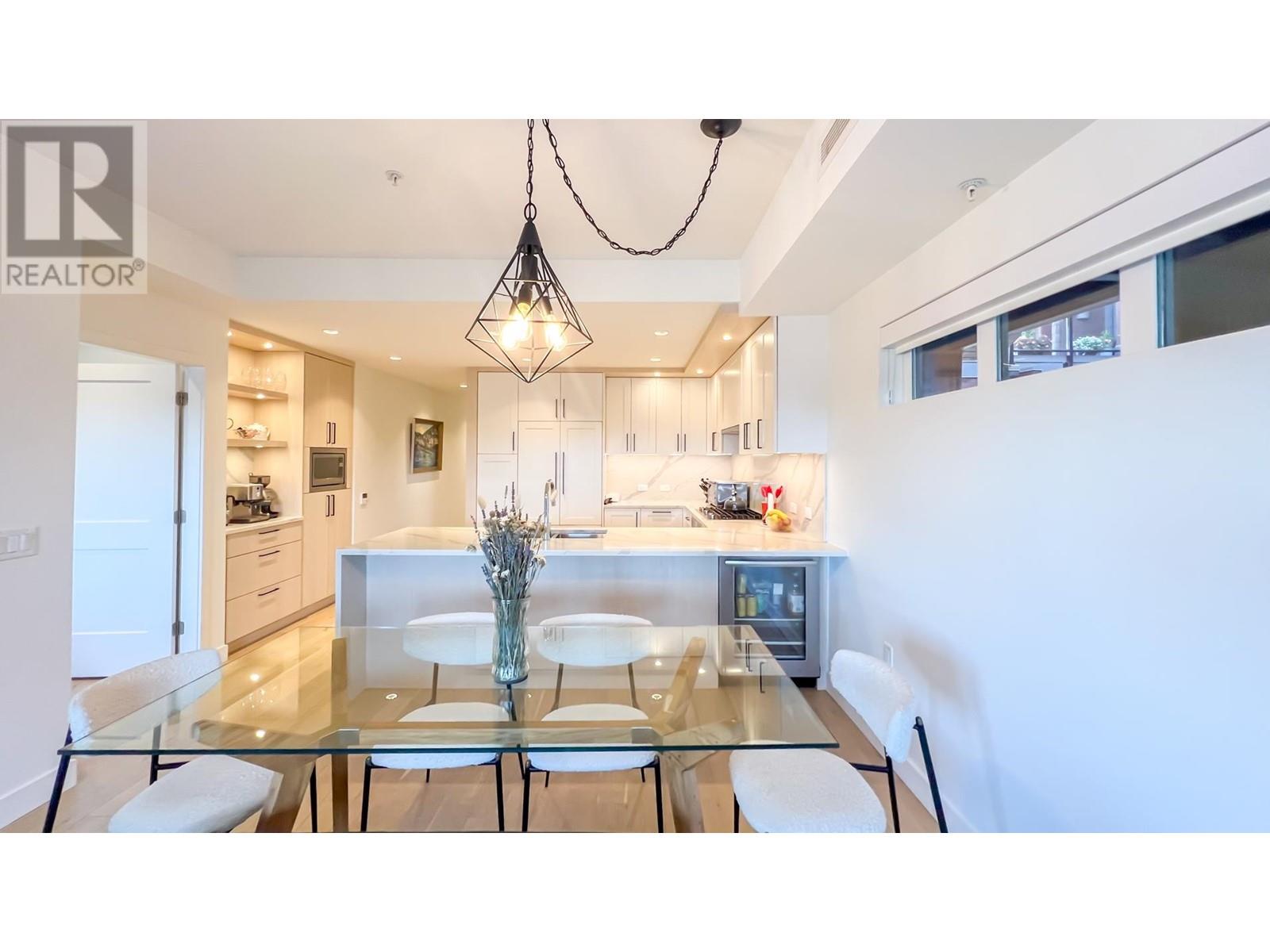 Listing Picture 8 of 32 : 201 12088 3RD AVENUE, Richmond / 烈治文 - 魯藝地產 Yvonne Lu Group - MLS Medallion Club Member