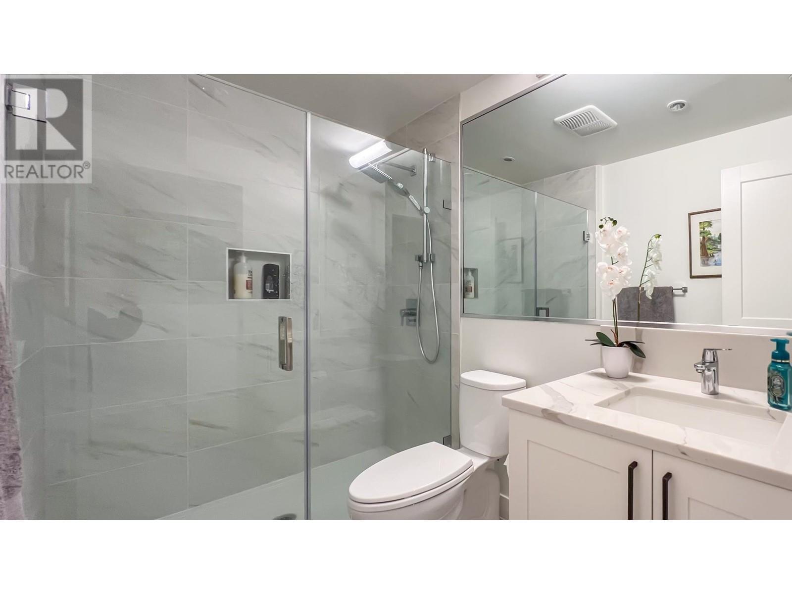Listing Picture 22 of 32 : 201 12088 3RD AVENUE, Richmond / 烈治文 - 魯藝地產 Yvonne Lu Group - MLS Medallion Club Member