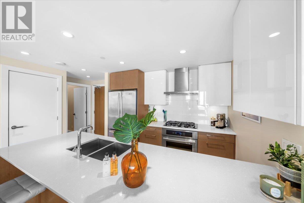 Listing Picture 11 of 40 : 1906 1618 QUEBEC STREET, Vancouver / 溫哥華 - 魯藝地產 Yvonne Lu Group - MLS Medallion Club Member