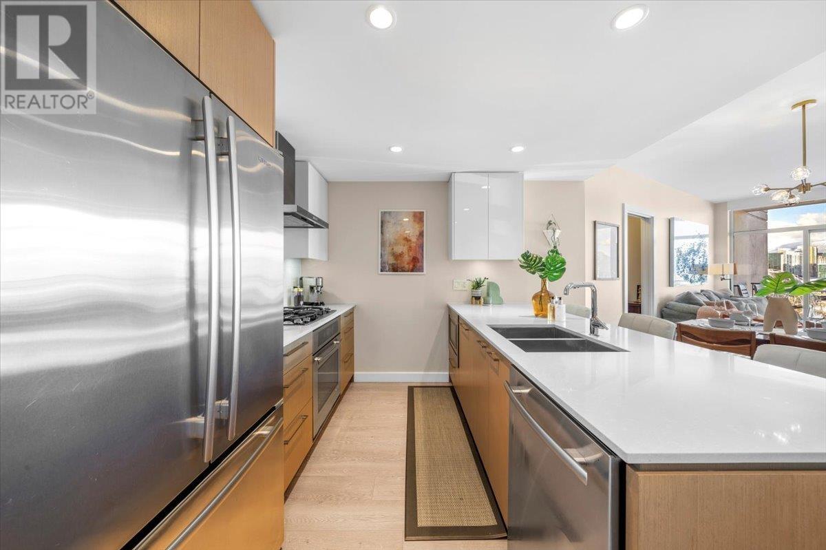 Listing Picture 13 of 40 : 1906 1618 QUEBEC STREET, Vancouver / 溫哥華 - 魯藝地產 Yvonne Lu Group - MLS Medallion Club Member