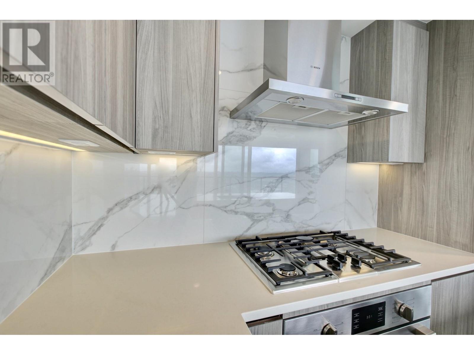 Listing Picture 15 of 39 : 5206 4880 LOUGHEED HIGHWAY, Burnaby / 本拿比 - 魯藝地產 Yvonne Lu Group - MLS Medallion Club Member