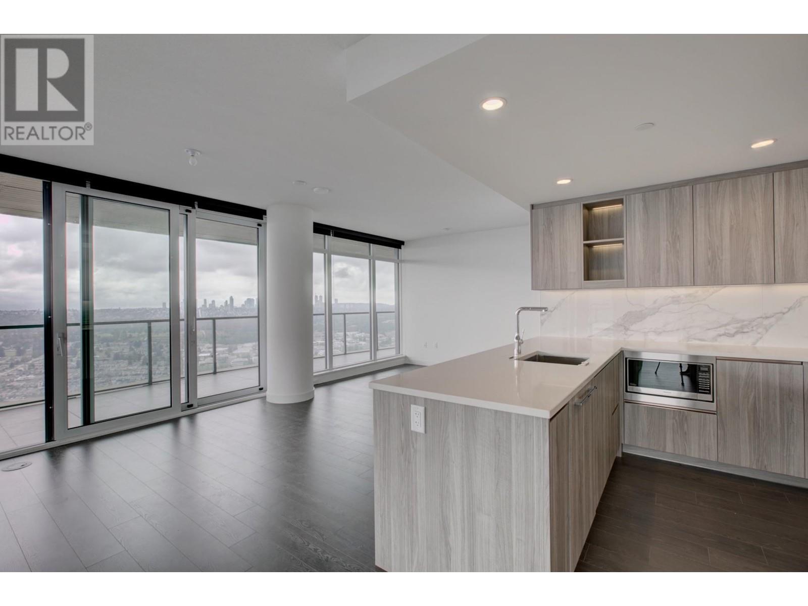 Listing Picture 17 of 39 : 5206 4880 LOUGHEED HIGHWAY, Burnaby / 本拿比 - 魯藝地產 Yvonne Lu Group - MLS Medallion Club Member