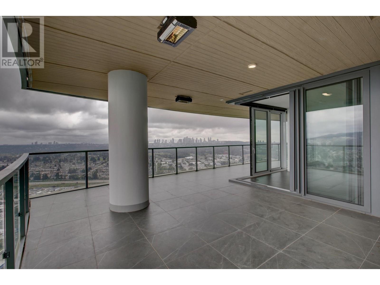 Listing Picture 19 of 39 : 5206 4880 LOUGHEED HIGHWAY, Burnaby / 本拿比 - 魯藝地產 Yvonne Lu Group - MLS Medallion Club Member