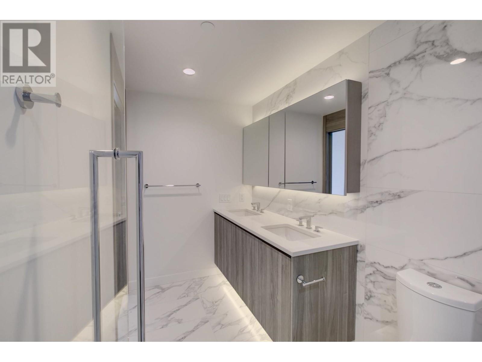 Listing Picture 26 of 39 : 5206 4880 LOUGHEED HIGHWAY, Burnaby / 本拿比 - 魯藝地產 Yvonne Lu Group - MLS Medallion Club Member
