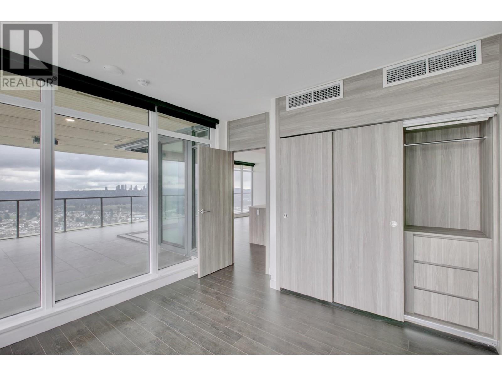 Listing Picture 30 of 39 : 5206 4880 LOUGHEED HIGHWAY, Burnaby / 本拿比 - 魯藝地產 Yvonne Lu Group - MLS Medallion Club Member