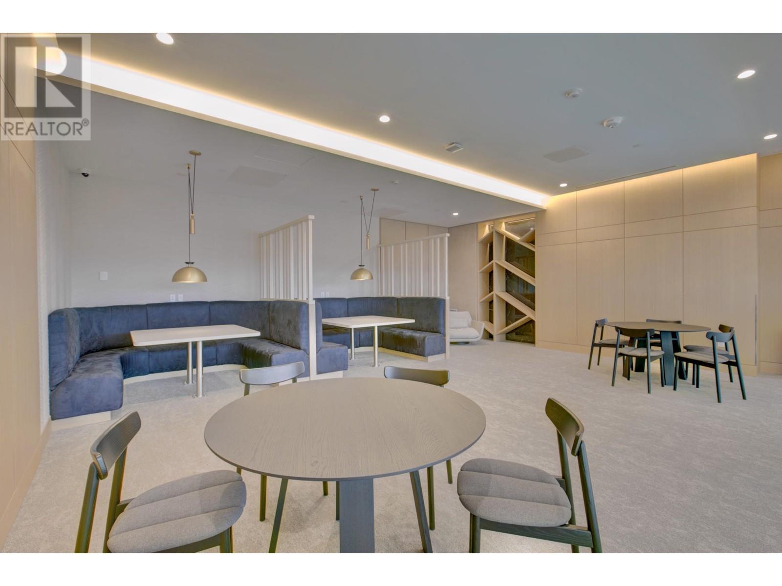 Listing Picture 34 of 39 : 5206 4880 LOUGHEED HIGHWAY, Burnaby / 本拿比 - 魯藝地產 Yvonne Lu Group - MLS Medallion Club Member