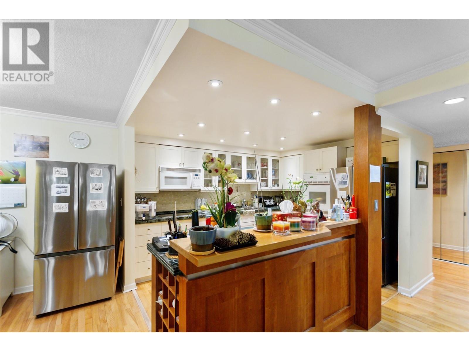 Listing Picture 11 of 23 : 10 1425 LAMEY'S MILL ROAD, Vancouver / 溫哥華 - 魯藝地產 Yvonne Lu Group - MLS Medallion Club Member