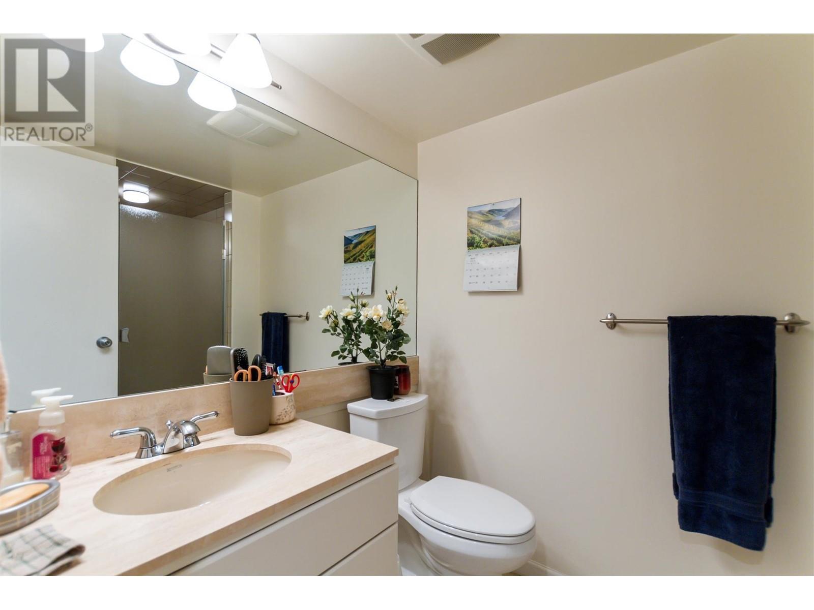 Listing Picture 17 of 23 : 10 1425 LAMEY'S MILL ROAD, Vancouver / 溫哥華 - 魯藝地產 Yvonne Lu Group - MLS Medallion Club Member