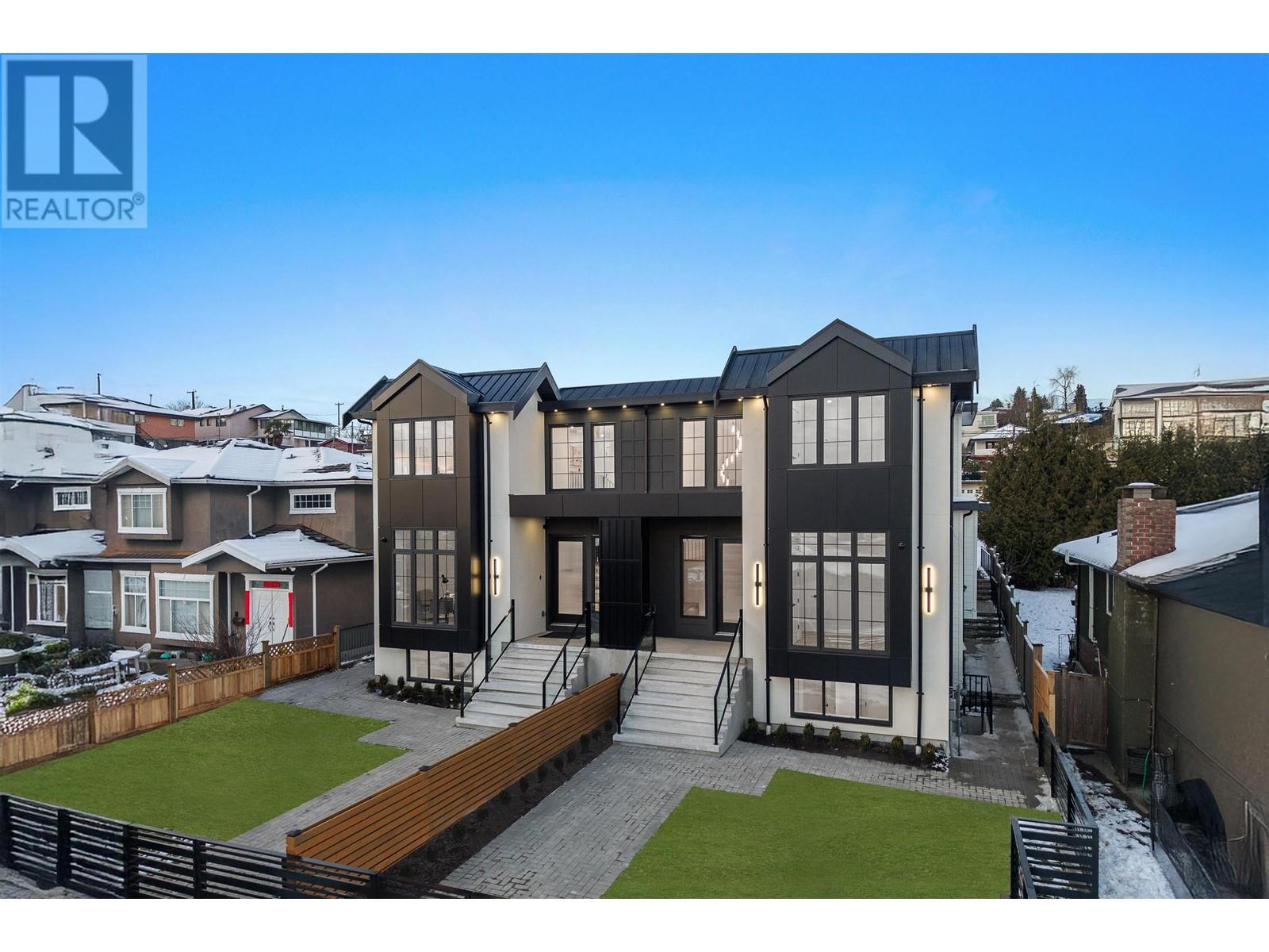 Listing Picture 34 of 35 : 4967 GEORGIA STREET, Burnaby / 本拿比 - 魯藝地產 Yvonne Lu Group - MLS Medallion Club Member