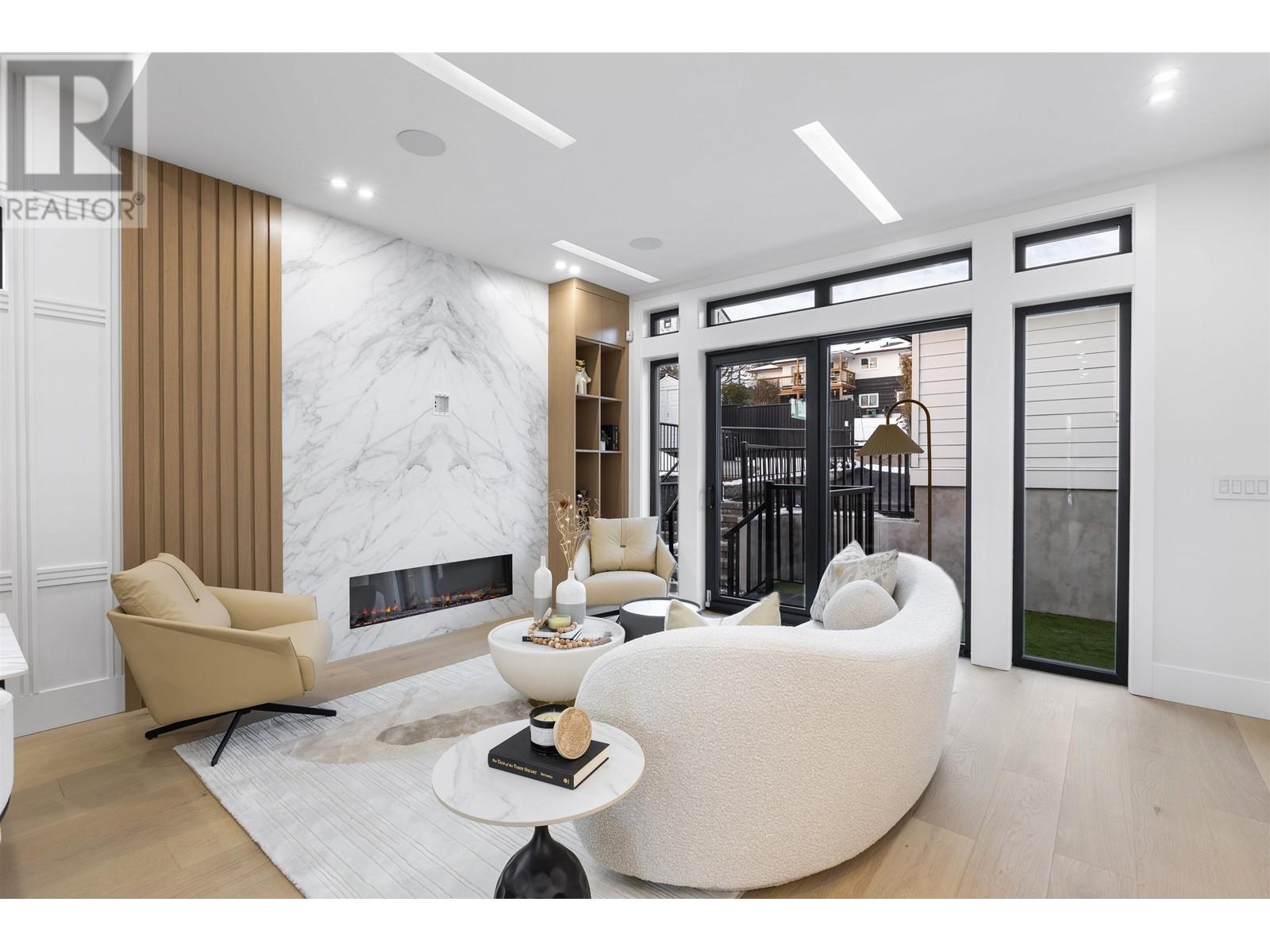 Listing Picture 5 of 35 : 4967 GEORGIA STREET, Burnaby / 本拿比 - 魯藝地產 Yvonne Lu Group - MLS Medallion Club Member