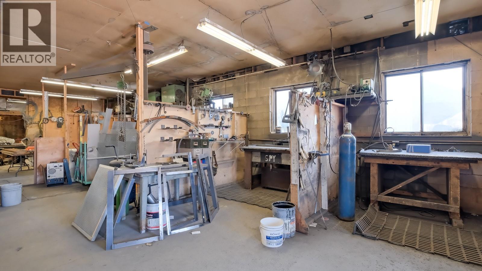 15817 Logie Road, Summerland, British Columbia  V0H 1Z6 - Photo 19 - 10335185