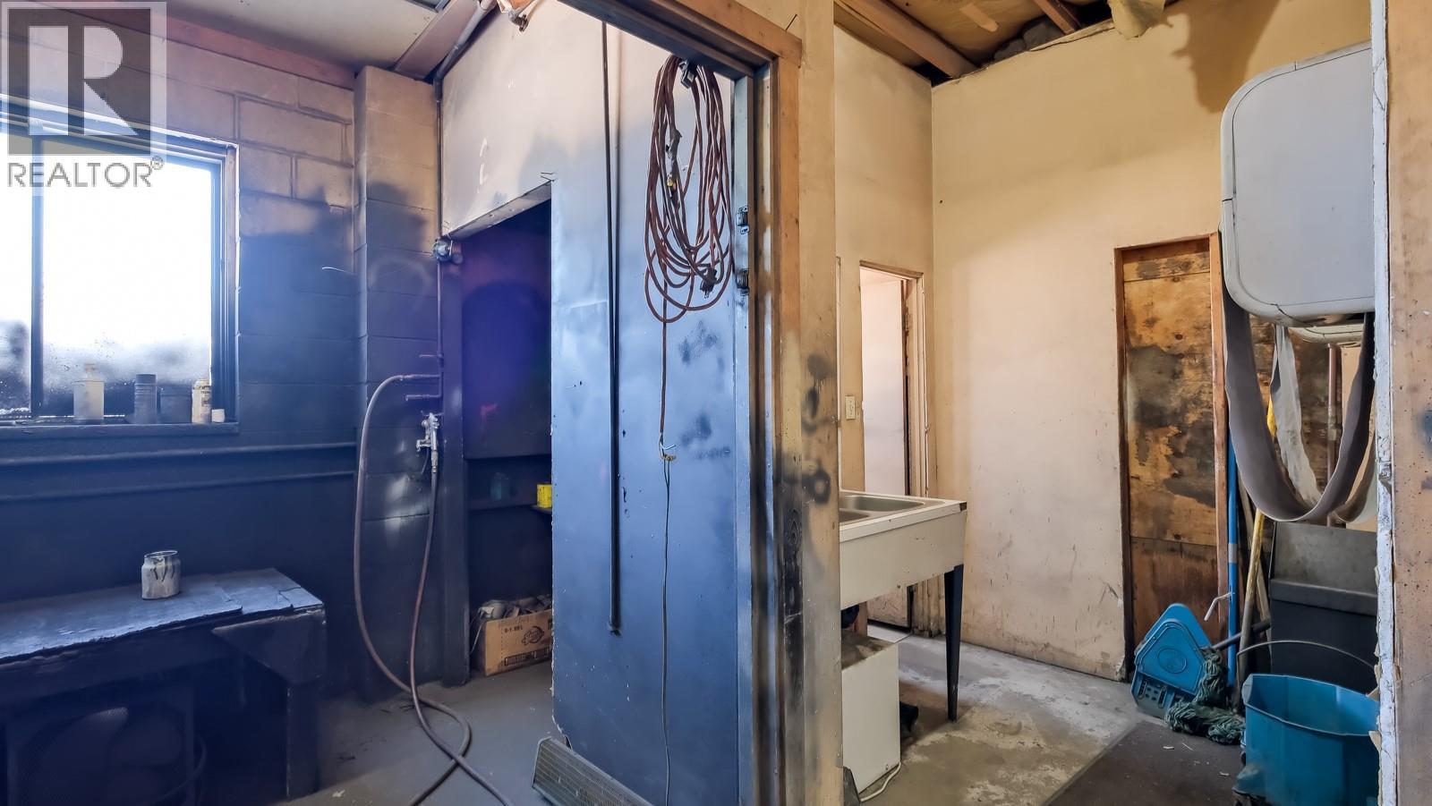 15817 Logie Road, Summerland, British Columbia  V0H 1Z6 - Photo 28 - 10335185